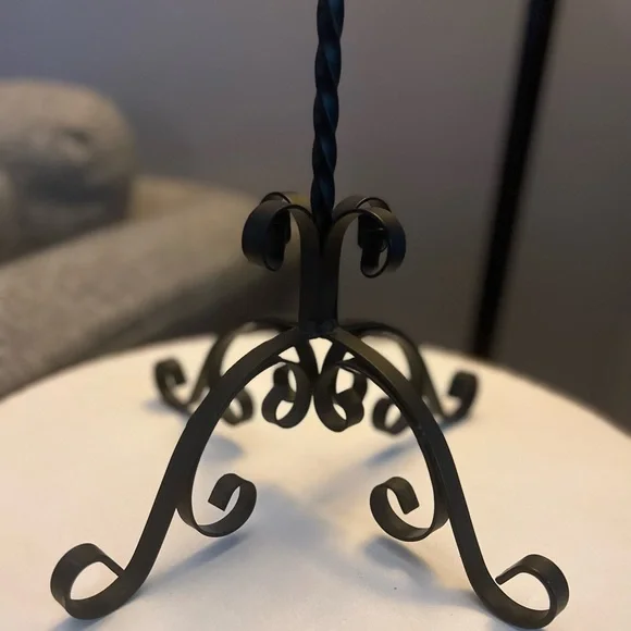 5 Arm Vintage Candelabra - Picture 5 of 6